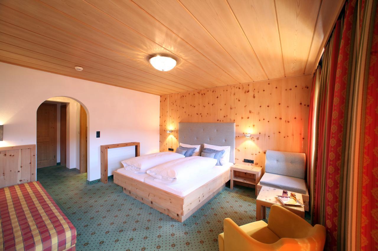Landgut Thalerhof Hotel Telfes im Stubai Kültér fotó